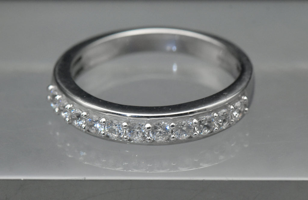 Vintage Sterling Silver Cubic Zirconia Ring - Size 7