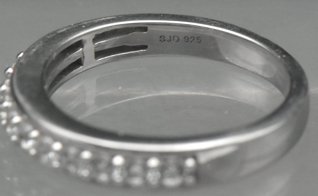Vintage Sterling Silver Cubic Zirconia Ring - Size 7