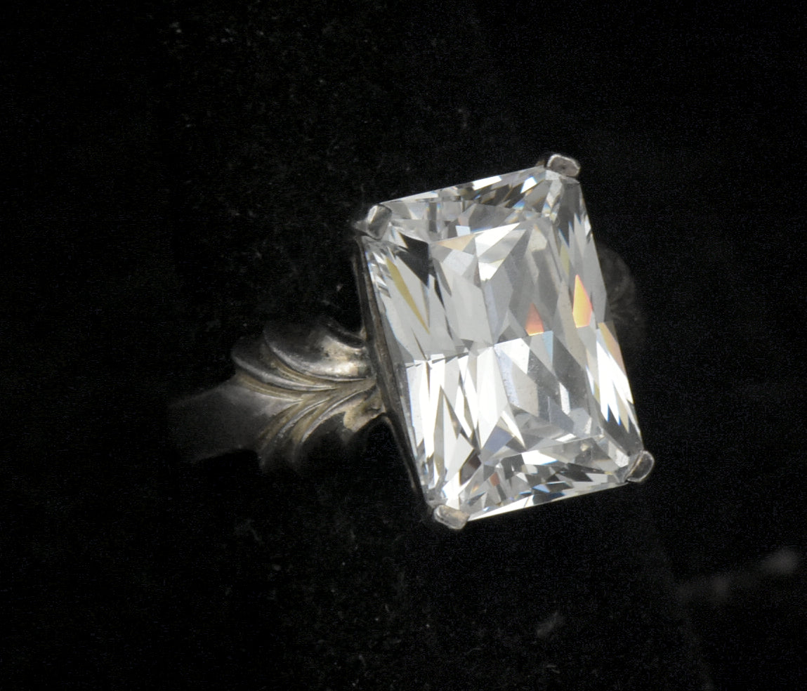 Vintage Rectangular Scissor Cut CZ Sterling Silver Ring - Size 6