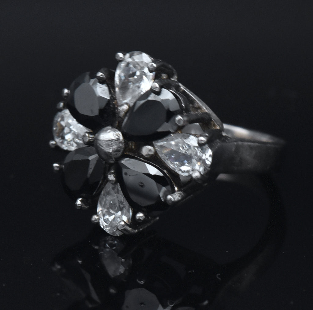 Vintage Sterling Silver Black and Colorless CZ Ring - Size 4.75