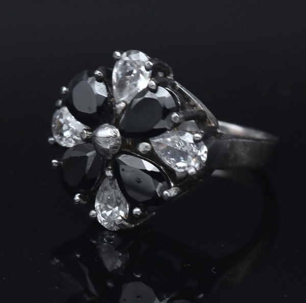 Vintage Sterling Silver Black and Colorless CZ Ring - Size 4.75