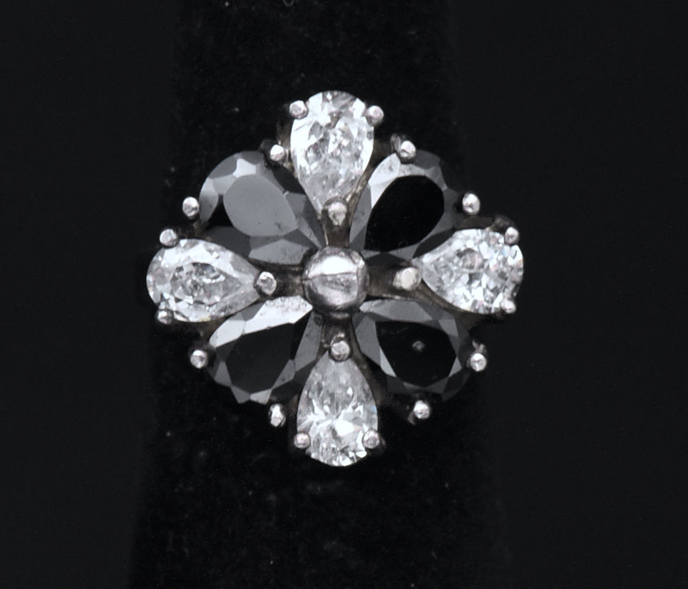 Vintage Sterling Silver Black and Colorless CZ Ring - Size 4.75