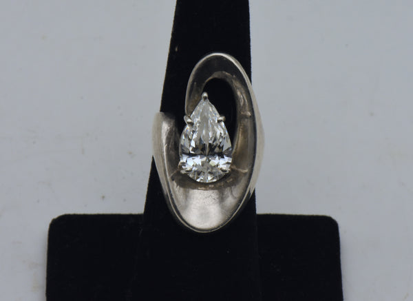 Vintage Sterling Silver Cubic Zirconia Modern Design Ring - Size 6