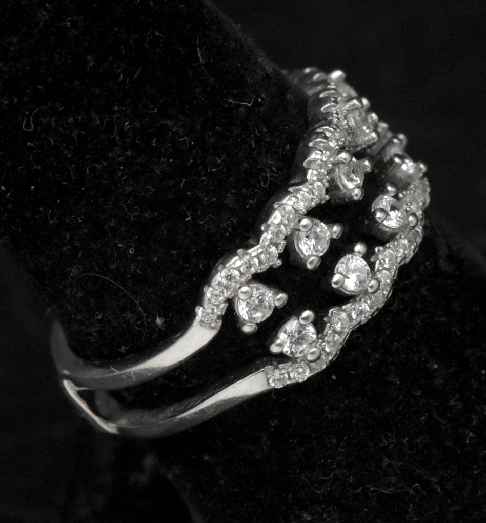 Vintage Sterling Silver Double Band Cubic Zirconia Ring - Size 7.5