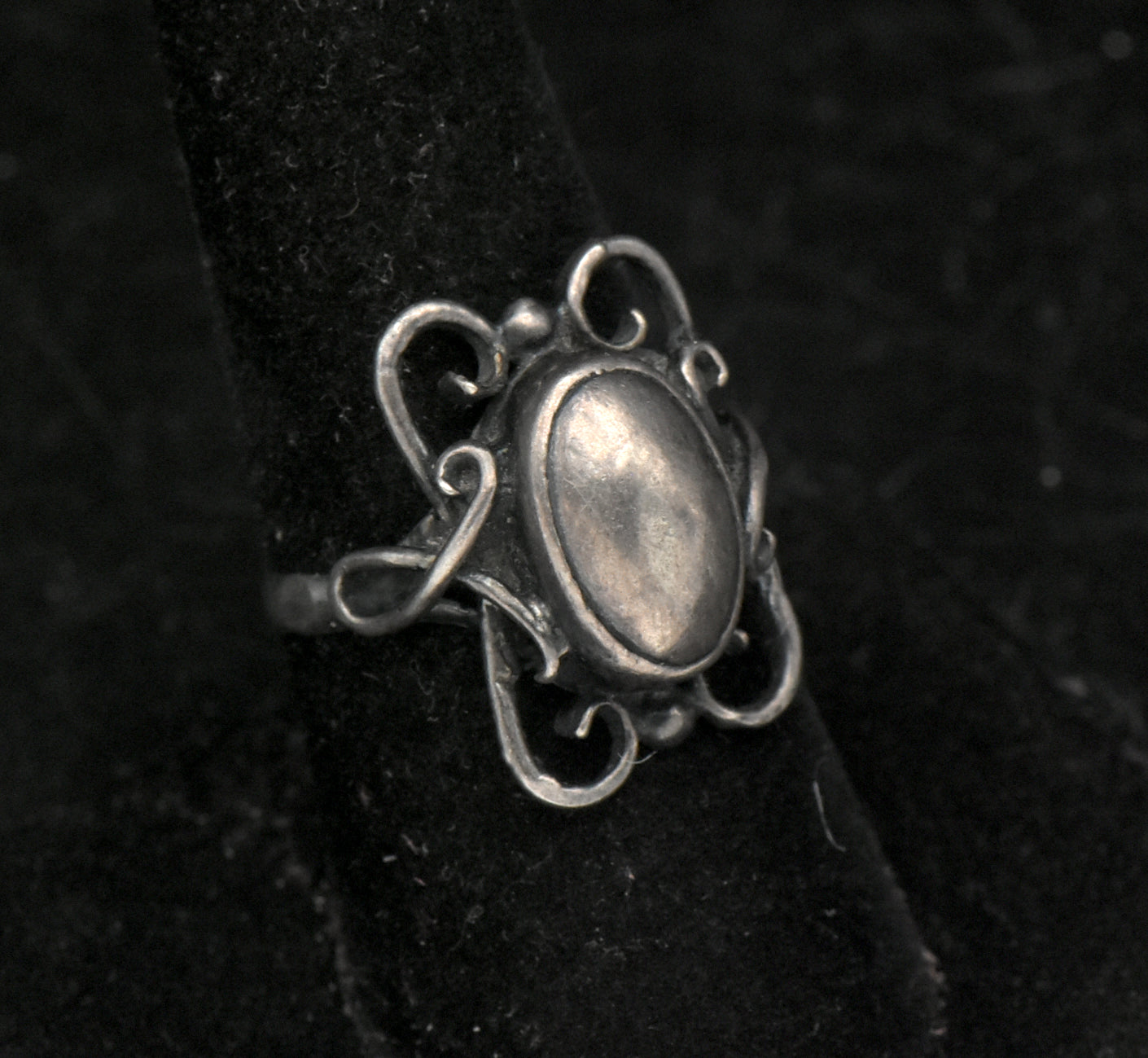 Vintage Handmade Scandinavian Modern Sterling Silver Ring - Size 8