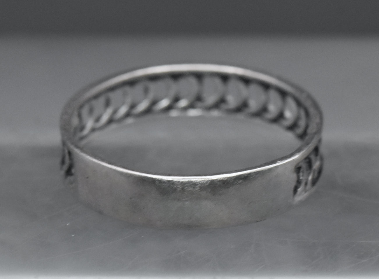 Vintage Sterling Silver Band - Size 6