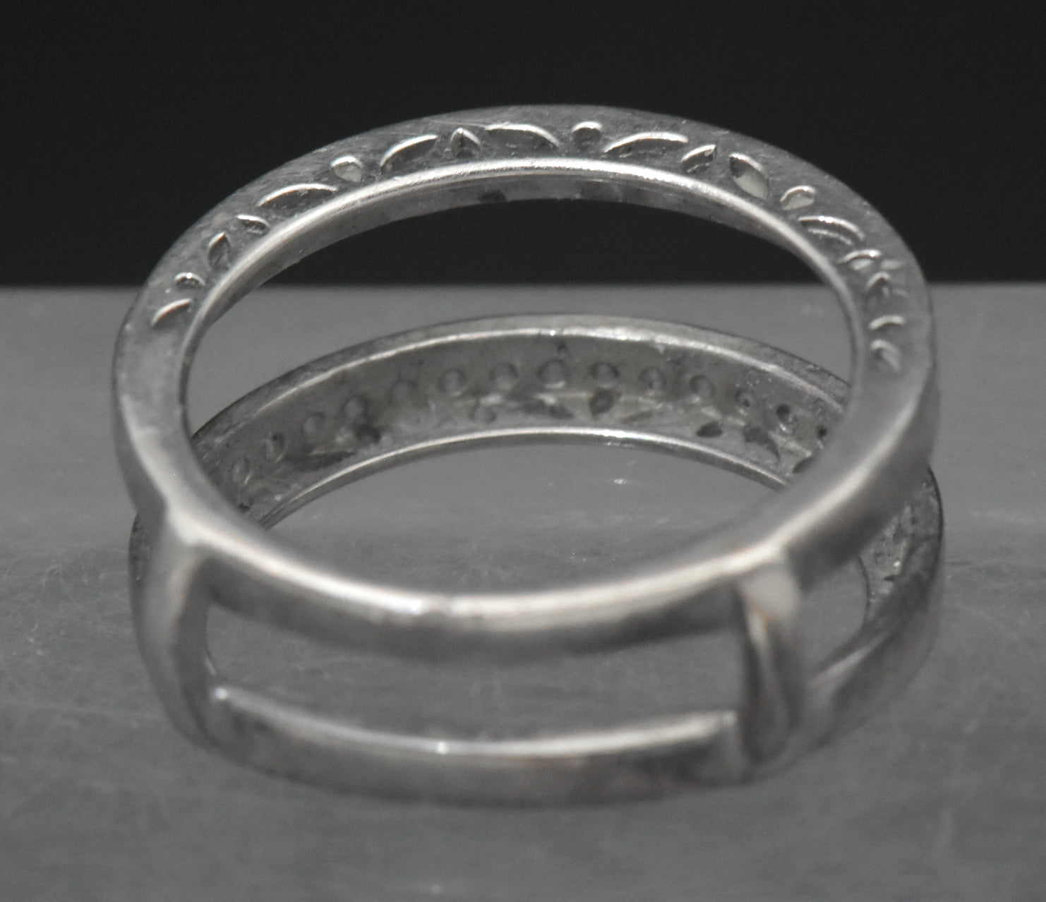 Vintage Sterling Silver Double Band Cubic Zirconia Ring - Size 6.25