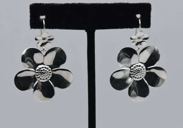 Vintage Italian Sterling Silver Dogwood Flower Earrings