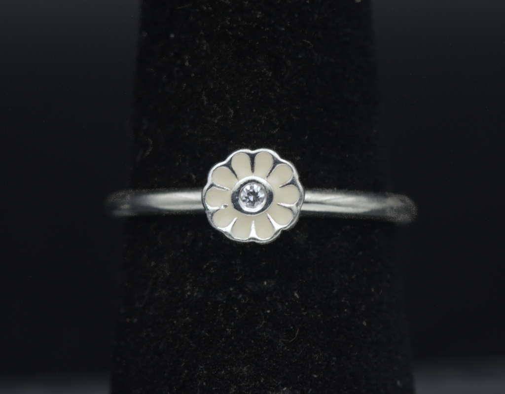 Vintage Sterling Silver CZ Daisy Ring - Size 5.75