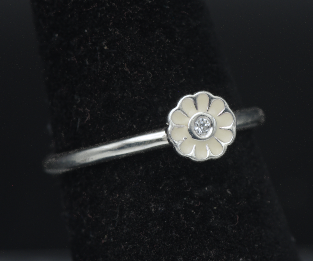 Vintage Sterling Silver CZ Daisy Ring - Size 5.75
