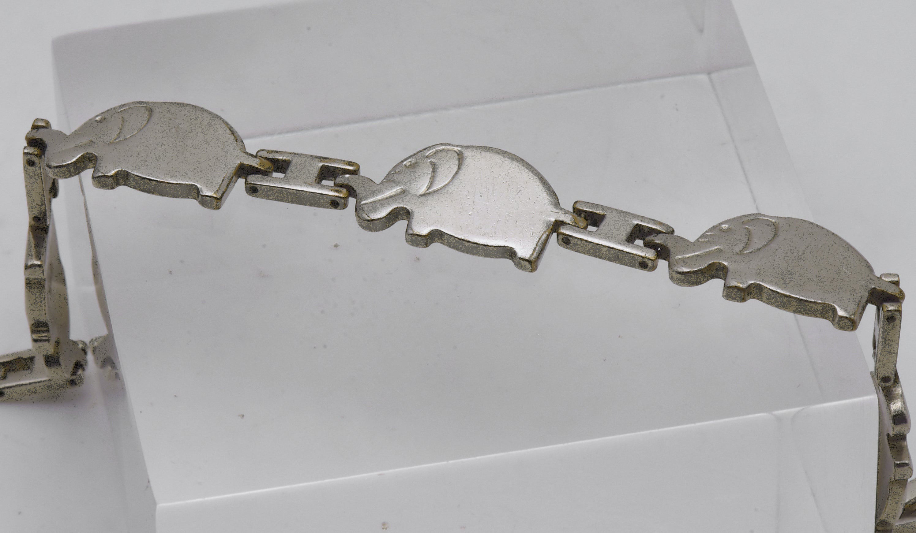 Vintage Elephant Link Bracelet - 7.25"