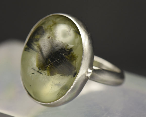 Vintage Epidote in Prehnite Sterling Silver Ring - Size 8.5