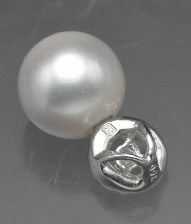 Vintage 18k White Gold Pearl and Diamonds Pendant