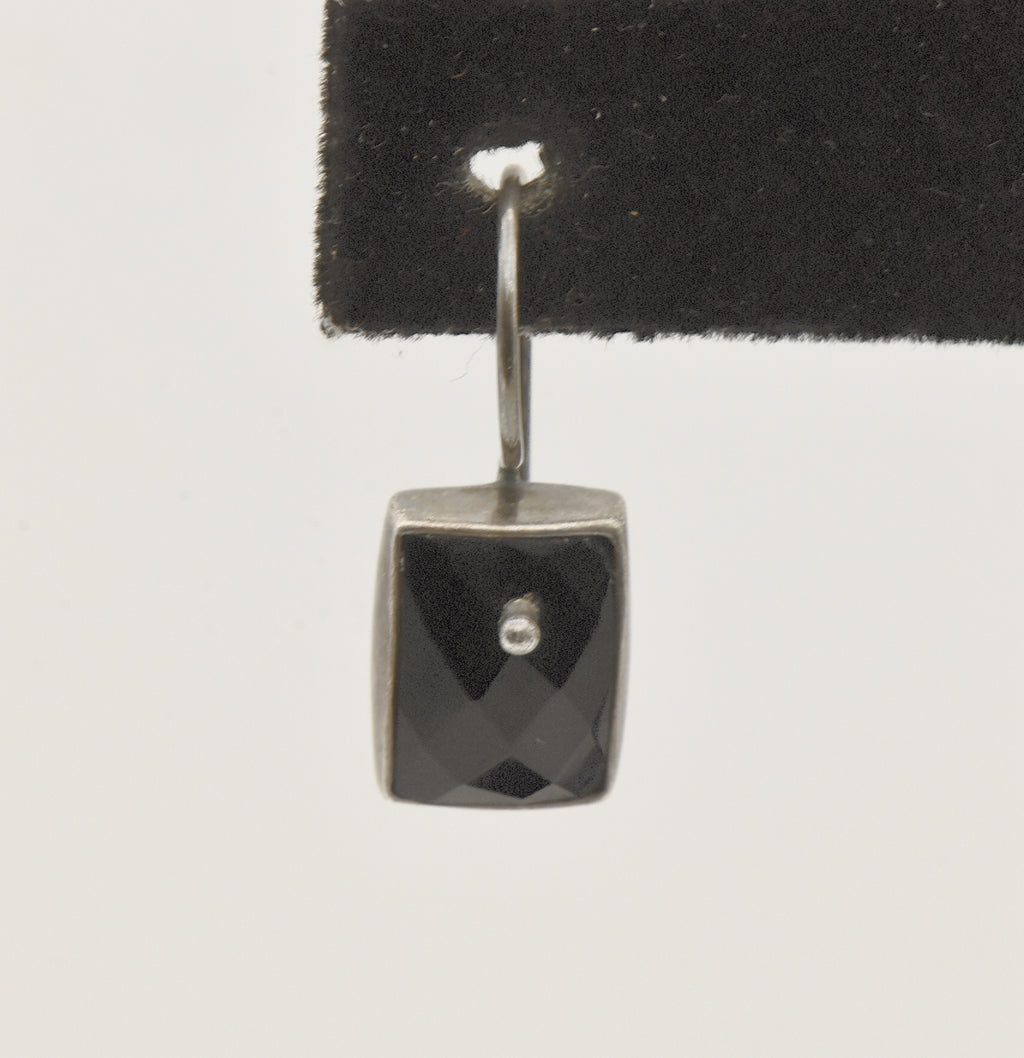 UNMATCHED Silpada - Vintage Handmade Sterling Silver Black Onyx Earring