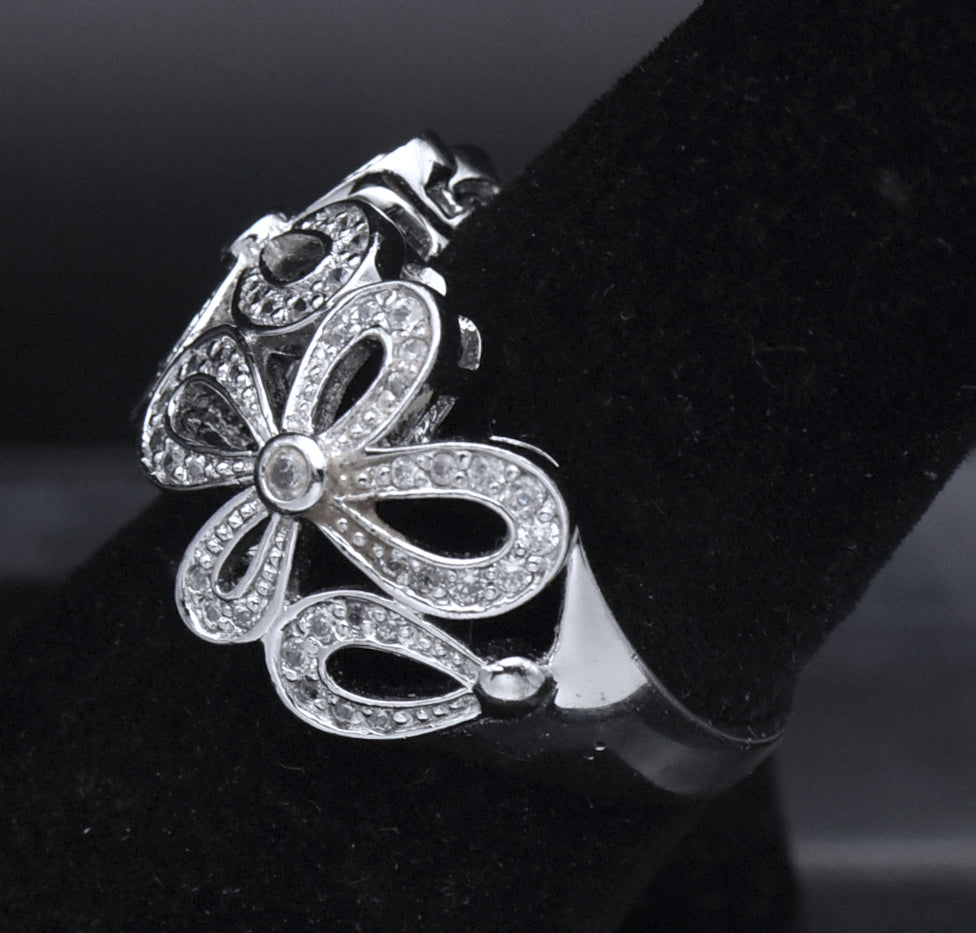 Floral Design Sterling Silver CZ Ring - Size 7