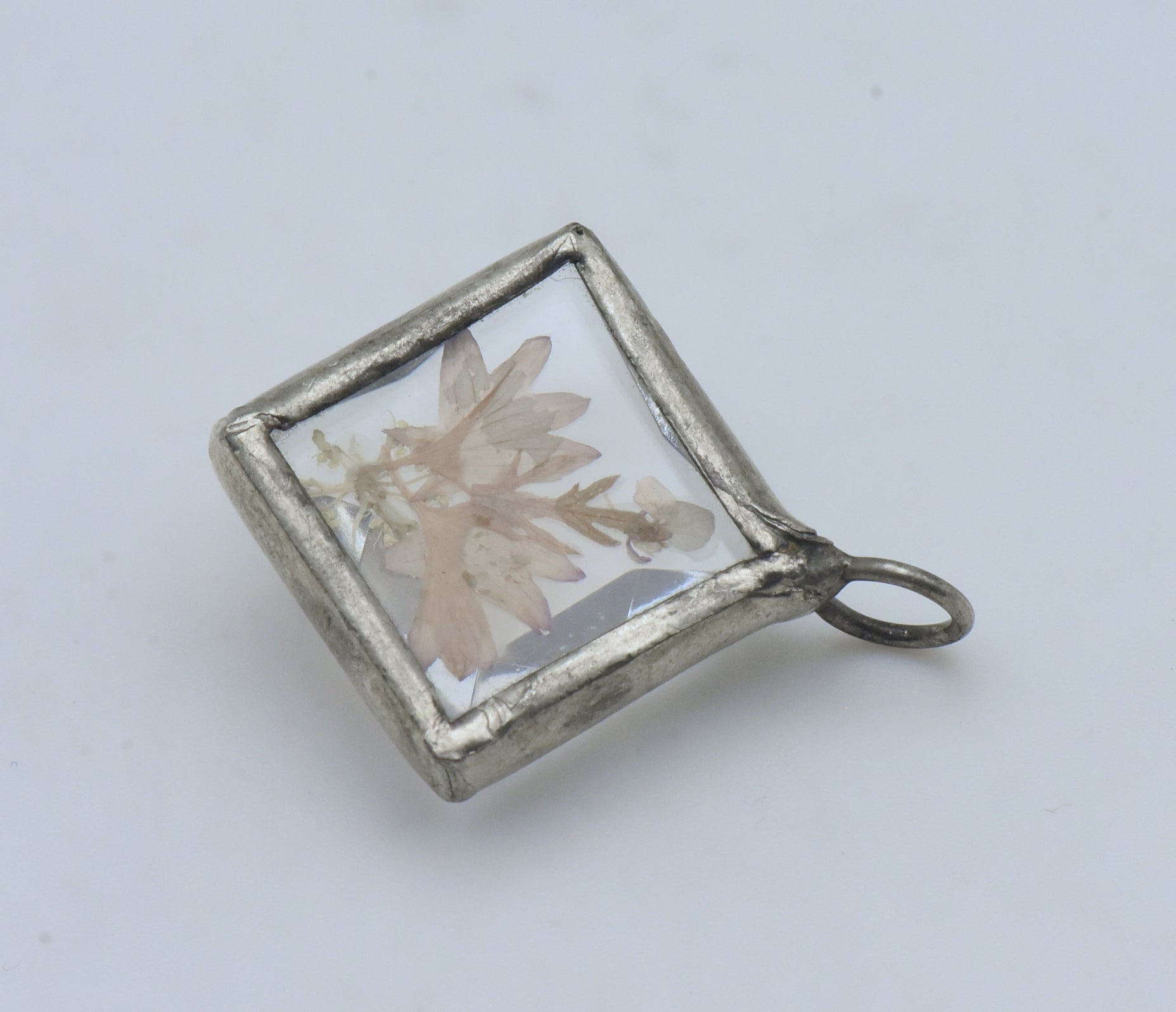 Vintage Dried Flowers Faceted Resin Pendant