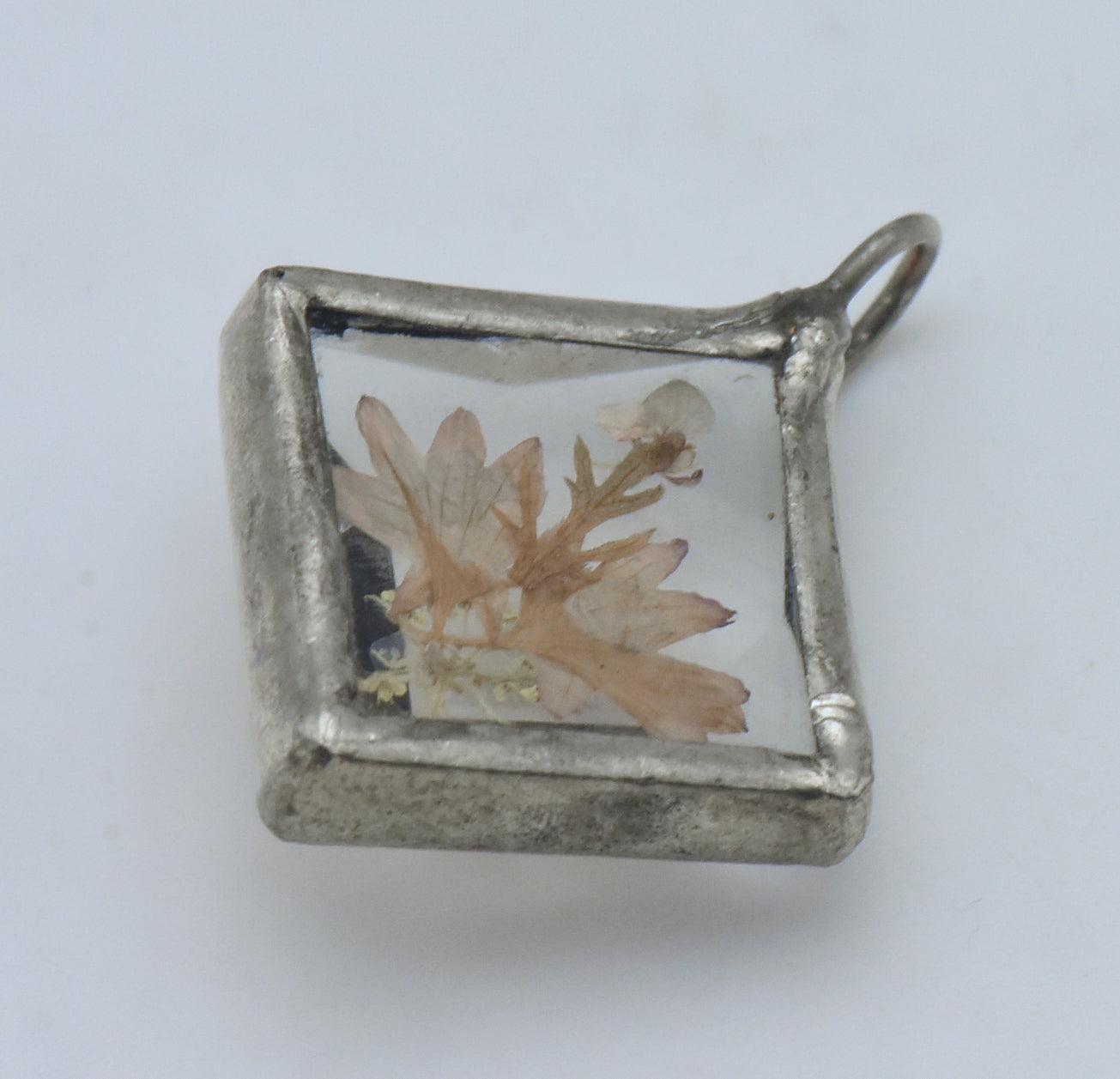Vintage Dried Flowers Faceted Resin Pendant