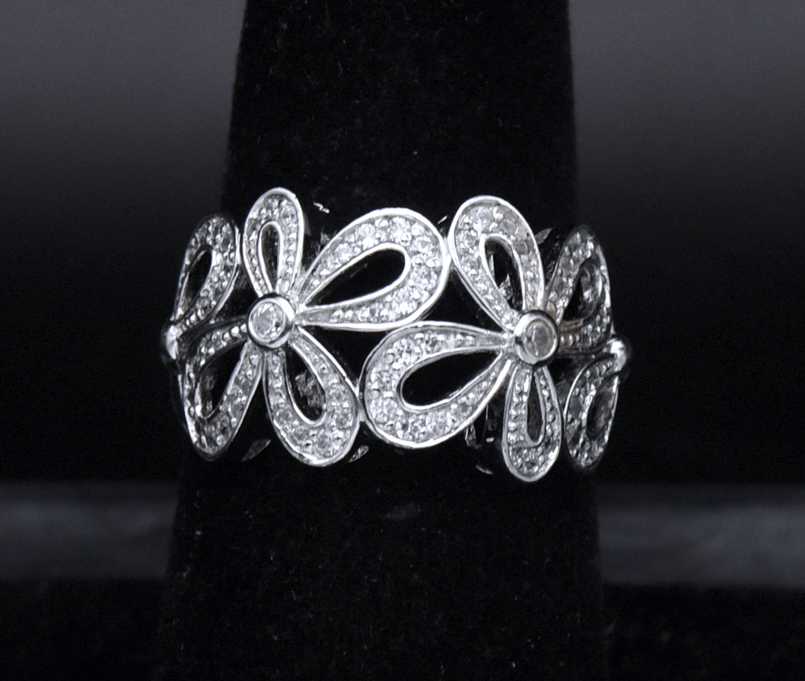 Floral Design Sterling Silver CZ Ring - Size 7