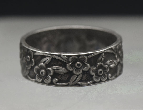 Vintage Sterling Silver Embossed Floral Band - Size 6.25