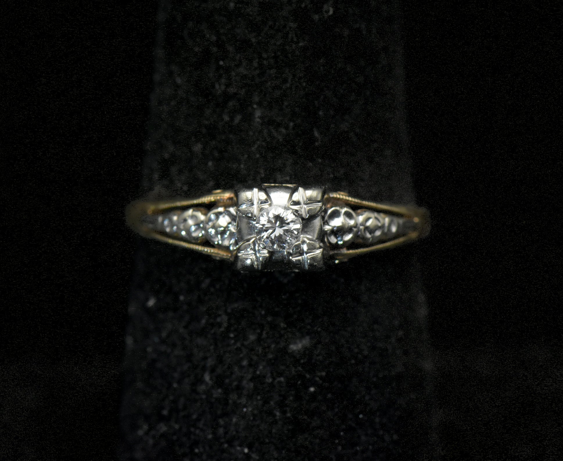 Vintage 14k Gold Solitaire Diamond Ring - Size 6.75