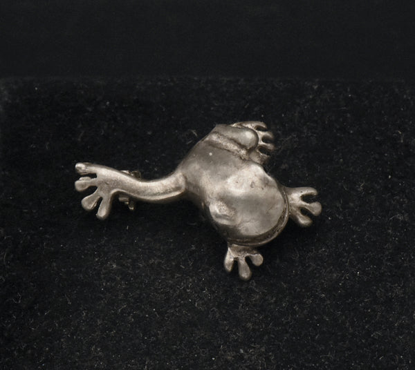 Vintage Sterling Silver Frog Brooch