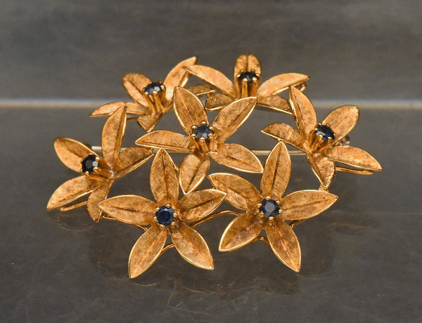 Vintage Handcrafted 18K Gold and Sapphires Floral Brooch