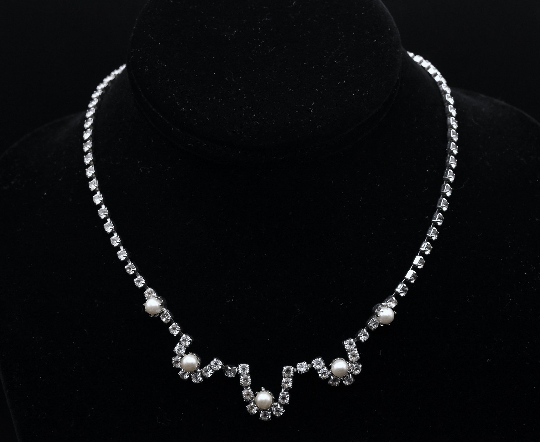 Vintage Silver Tone Rhinestone and Faux Pearl Necklace - 15.5"