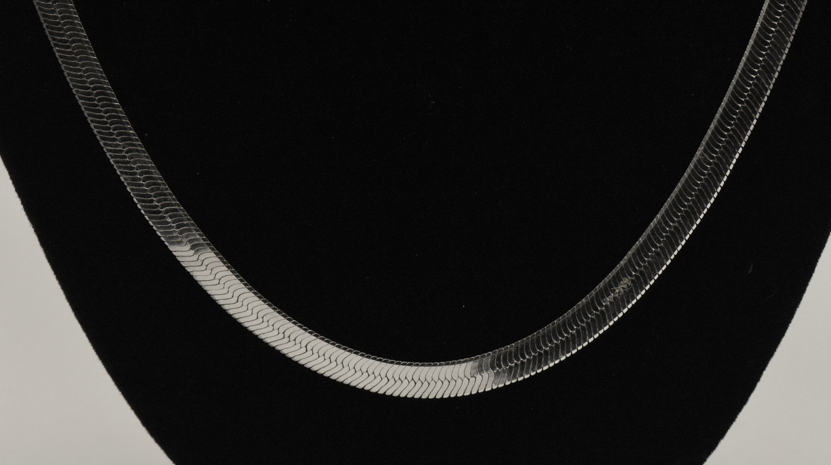 Vintage Italian Sterling Silver Herringbone Link Chain Necklace - 24"