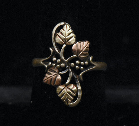 Coleman Co. - Vintage Sterling Silver and Black Hills Gold Grape Vine Ring - Size 7