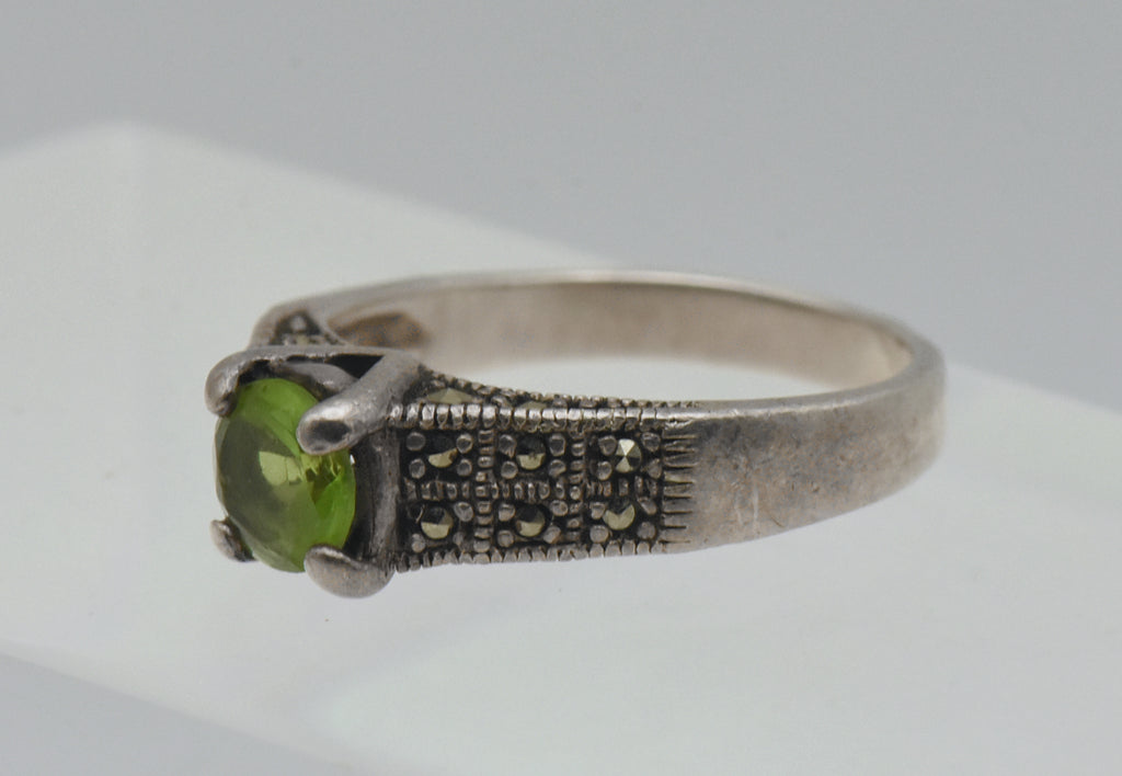Vintage Sterling Silver Marcasite and Green Glass Ring - Size 8