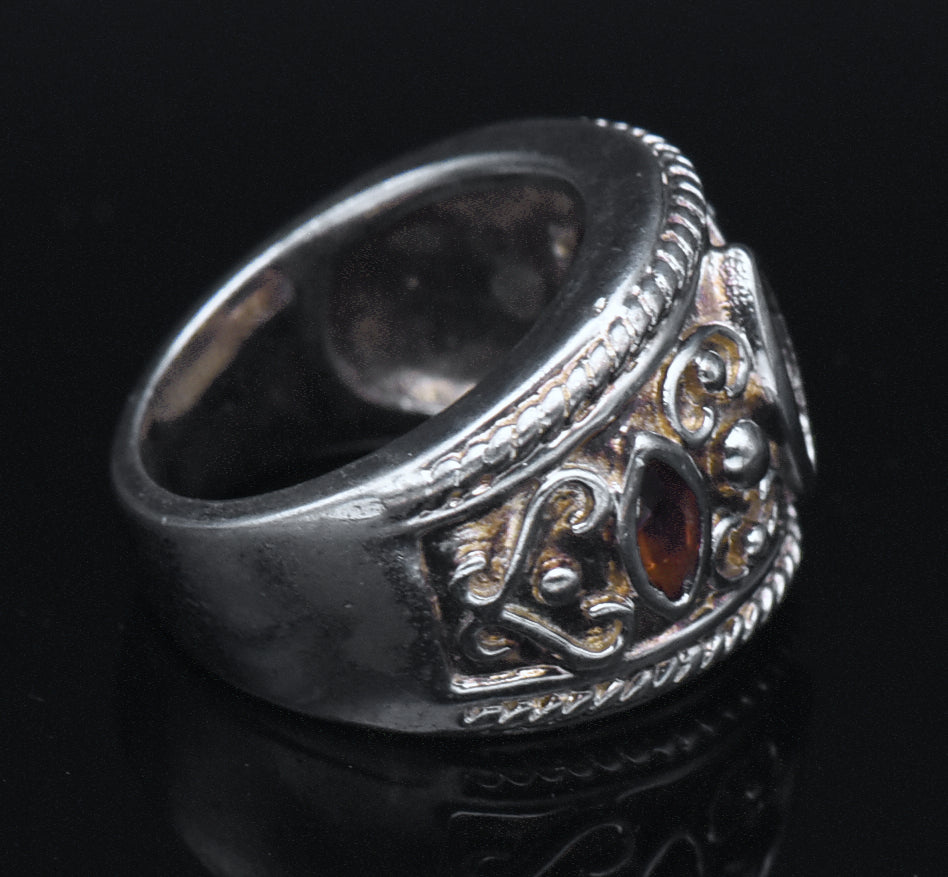 Vintage Sterling Silver and Garnets Ring - Size 5
