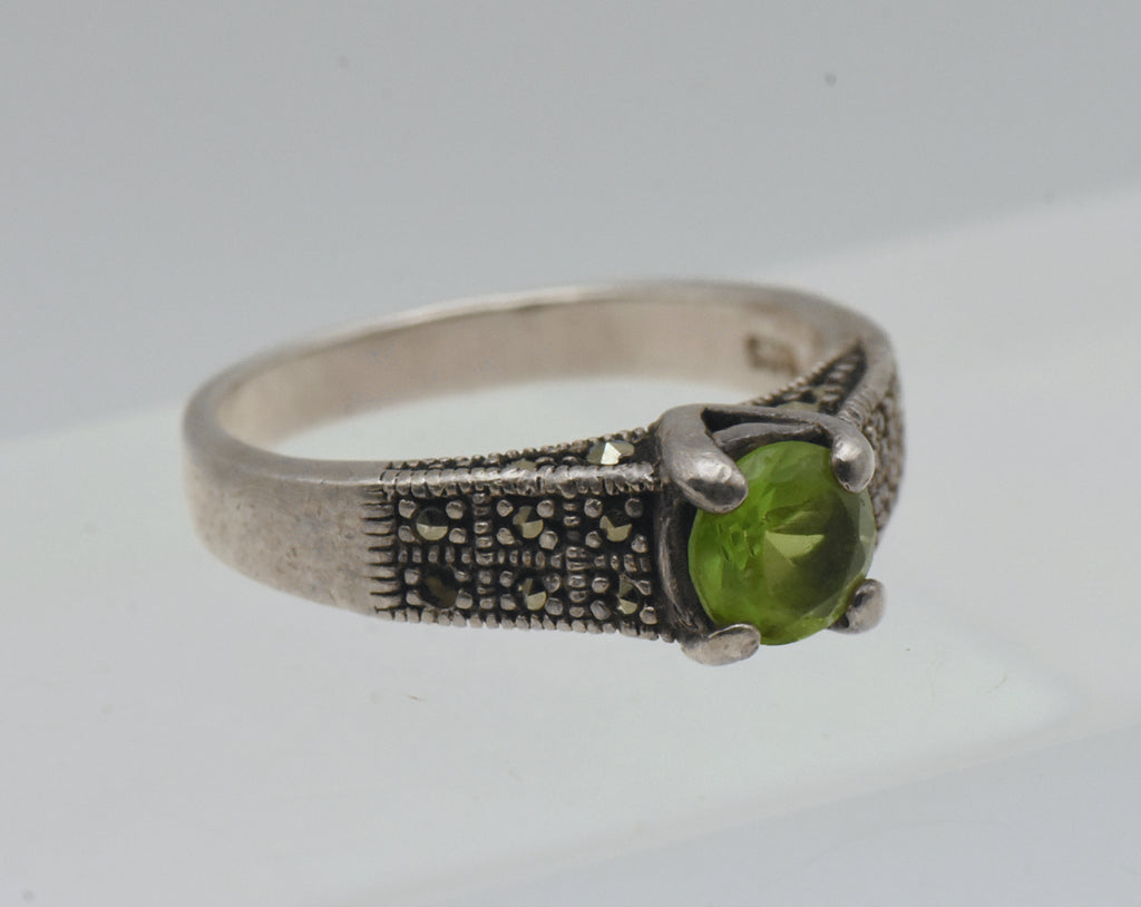 Vintage Sterling Silver Marcasite and Green Glass Ring - Size 8