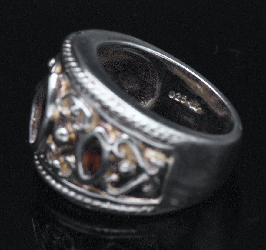Vintage Sterling Silver and Garnets Ring - Size 5