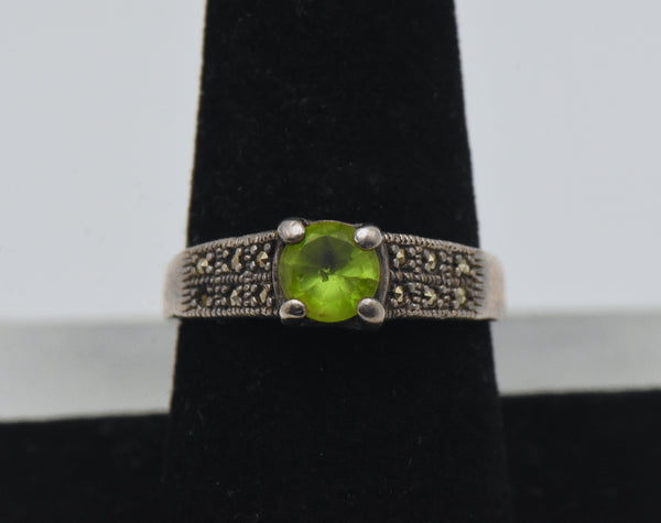 Vintage Sterling Silver Marcasite and Green Glass Ring - Size 8