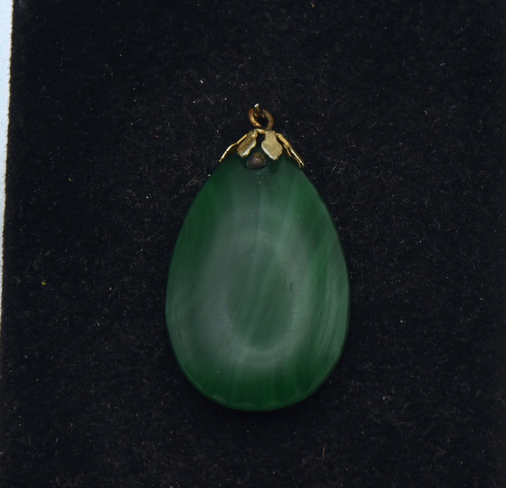 Vintage Imitation Green Agate Pendant