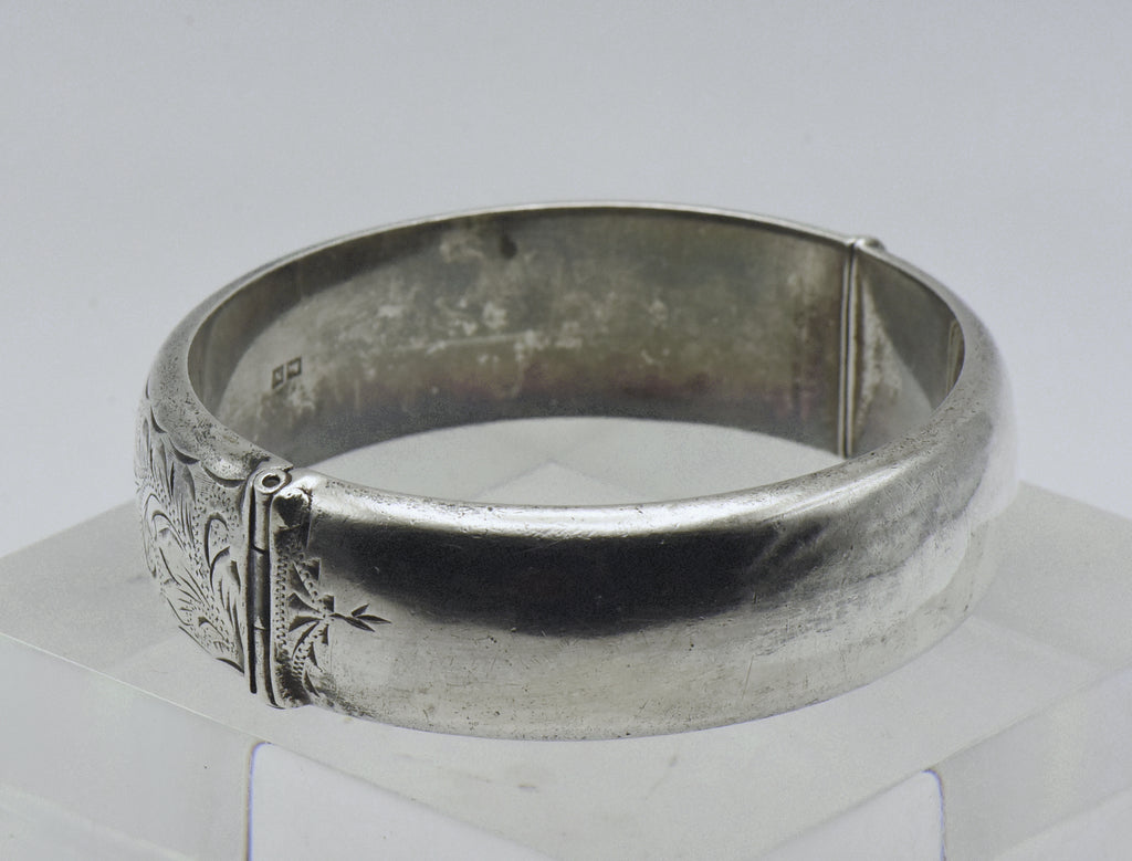 Harrod's - Vintage 1960s English Sterling Silver Wide Hinged Bangle