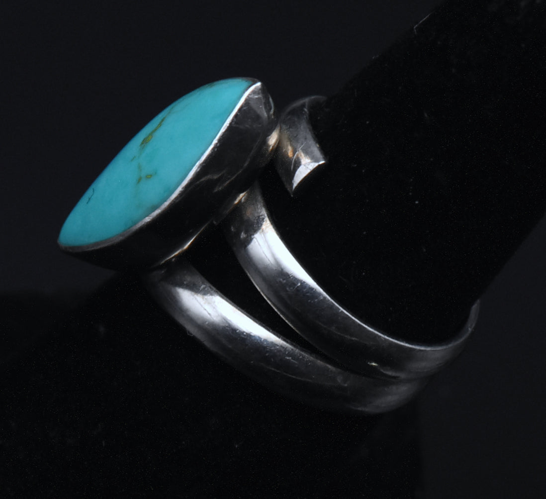 Vintage Handmade Turquoise Sterling Silver Ring - Size 6