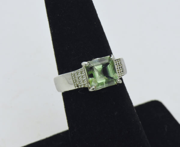 Vintage Sterling Silver Topaz and Green Glass Ring - Size 6