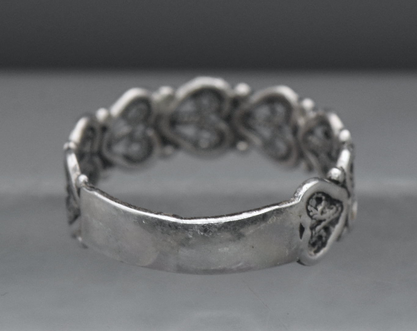 Vintage Sterling Silver Hearts Band - Size 6
