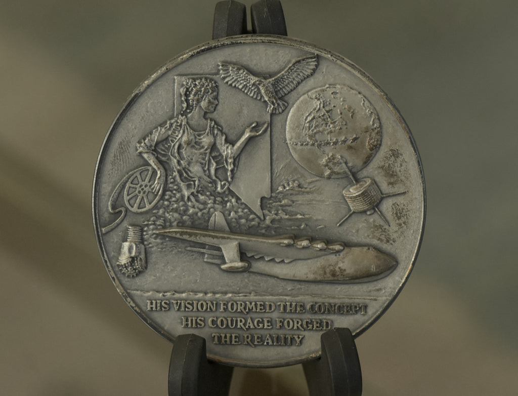 Howard Hughes Memorial Award Medal - .999 Fine Silver, Medallic Art Co., 1994 - 4.685ozt