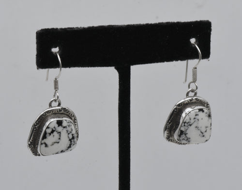Secatero - Vintage Howlite Sterling Silver Dangle Earrings
