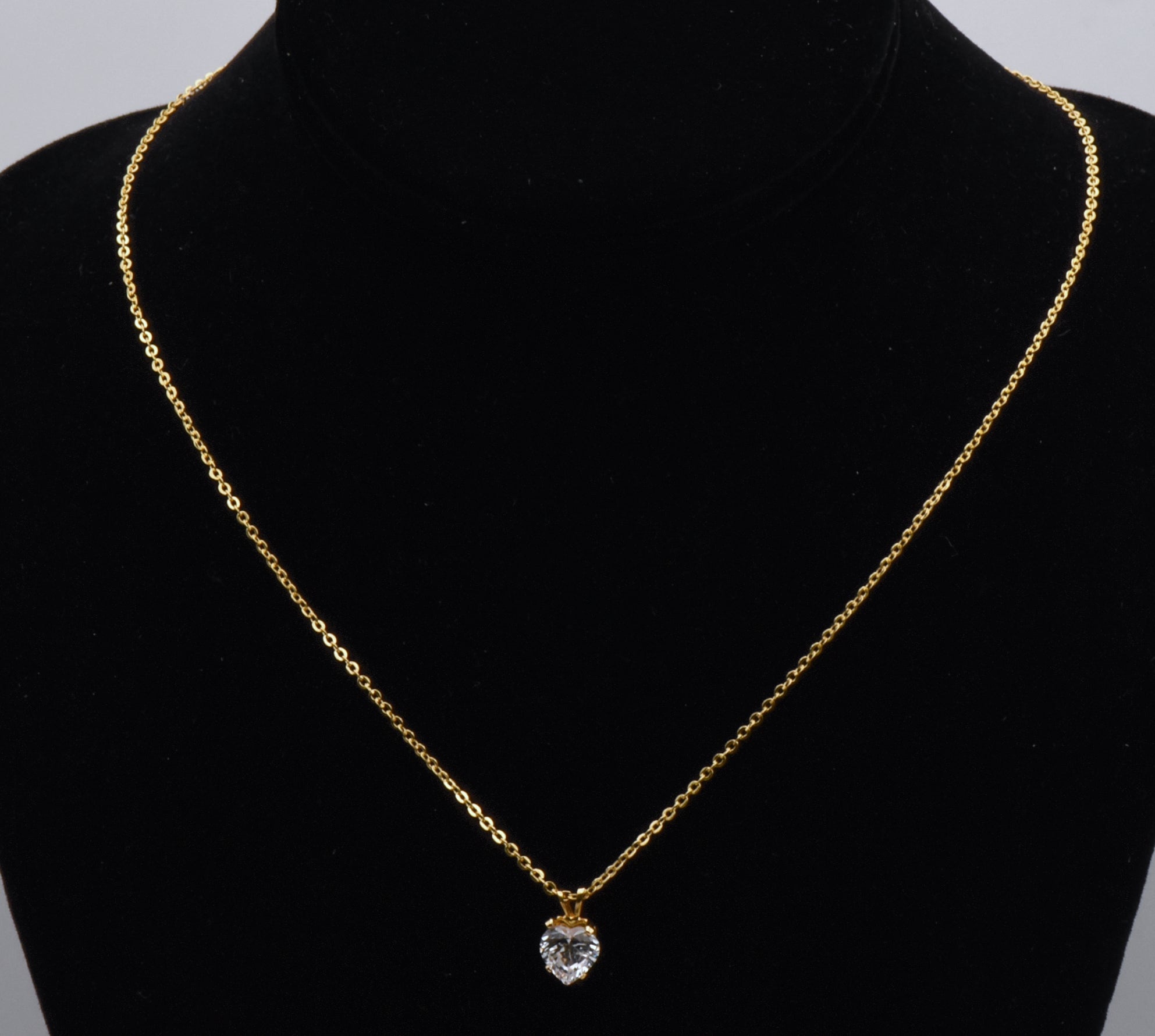Vintage Heart Cut Cubic Zirconia Pendant Gold Tone Chain Necklace - 18"