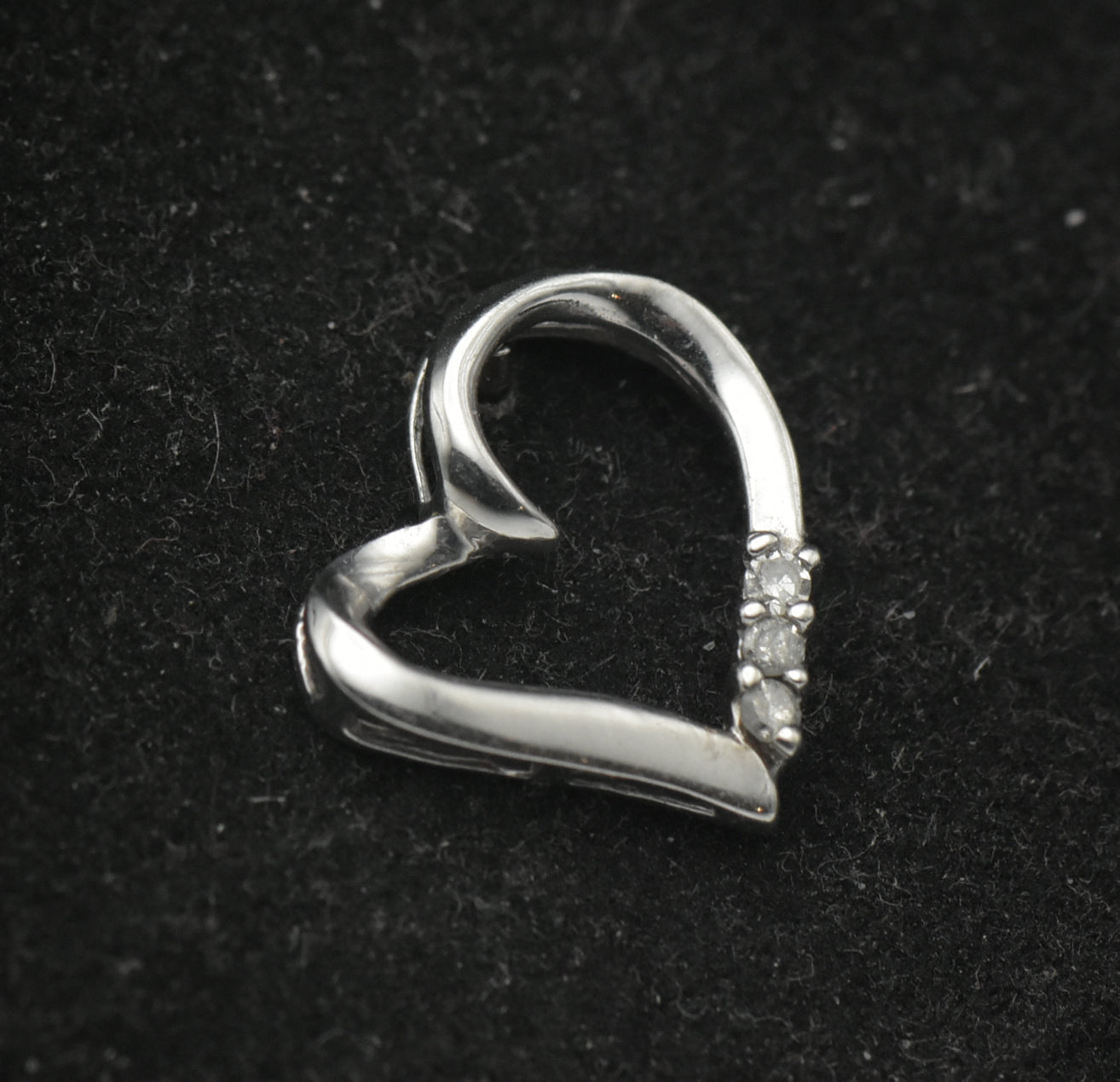 Vintage 10k White Gold Diamonds Heart Pendant