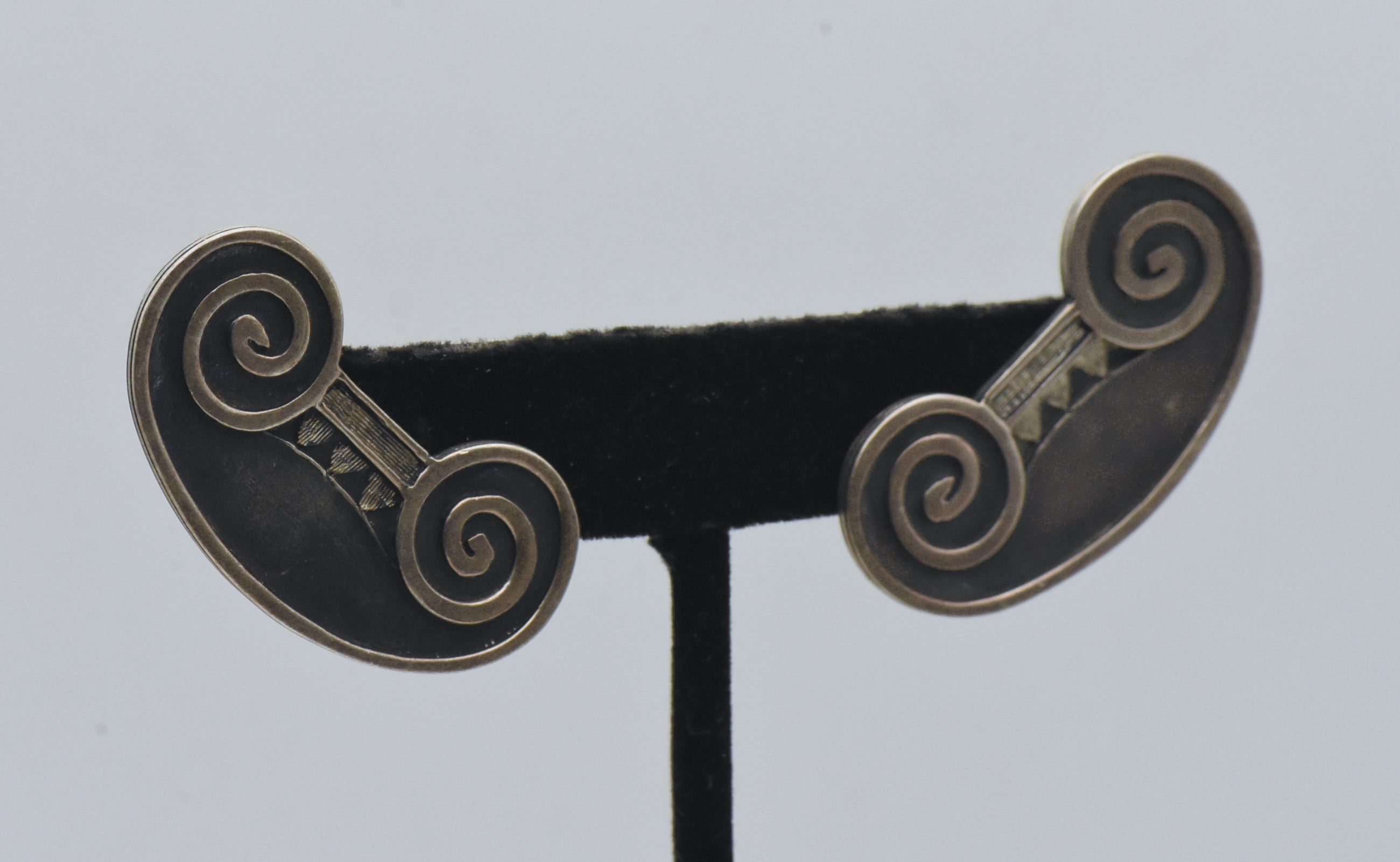 Vintage Sterling Silver Ionic Column Clip On Earrings