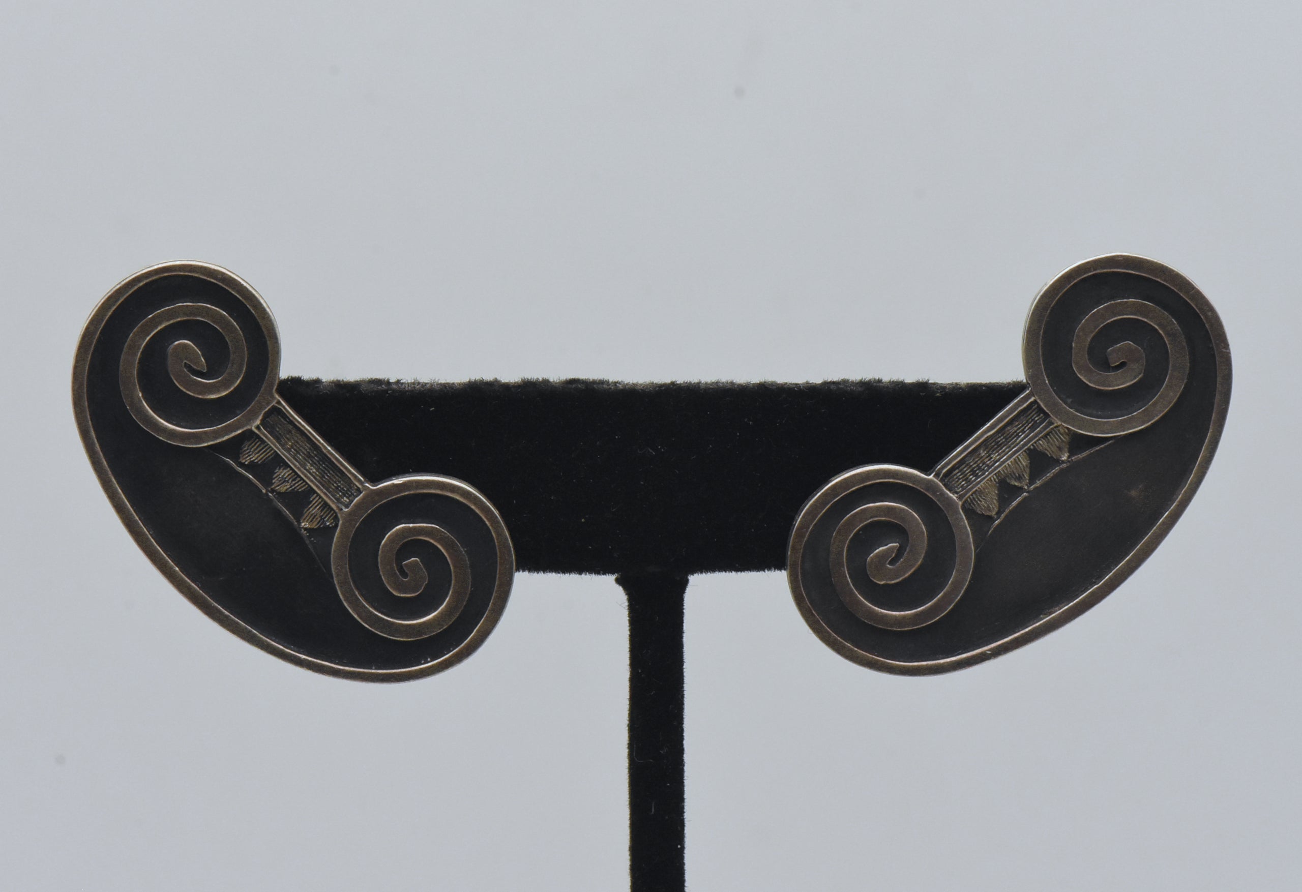 Vintage Sterling Silver Ionic Column Clip On Earrings