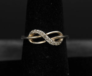 Vintage Sterling Silver Diamonds Ring - Size 7