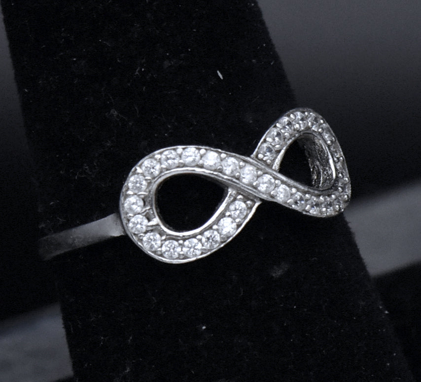 Sterling Silver Infinity Symbol CZ Ring - Size 7.25