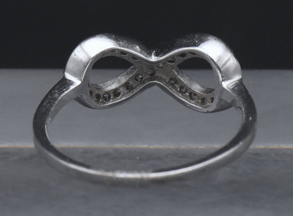 Sterling Silver Infinity Symbol CZ Ring - Size 7.25