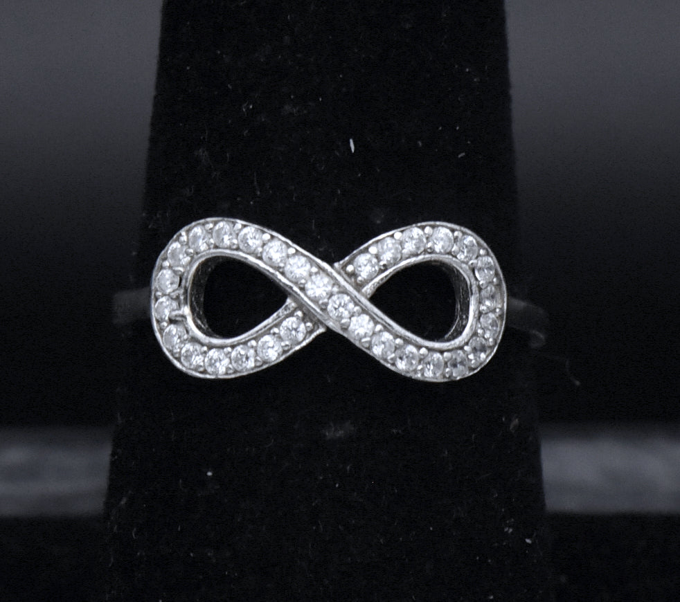 Sterling Silver Infinity Symbol CZ Ring - Size 7.25