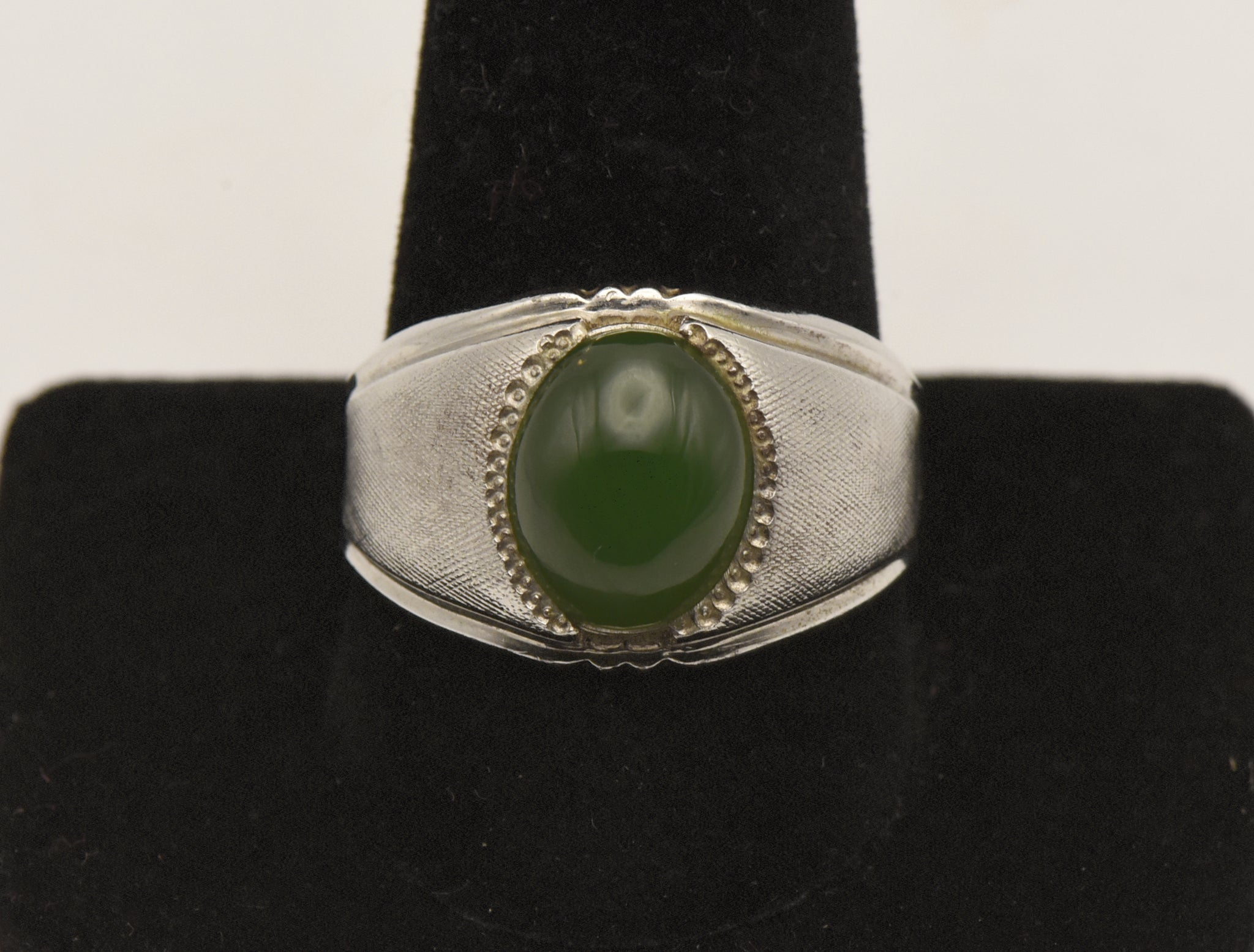 Vintage Jade Sterling Silver Ring - Size 11.25